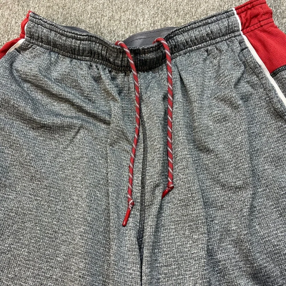 Nike Boys XL Washington State Cougars WSU Dri-FIT Shorts‎ Gray Red NCAA Athletic